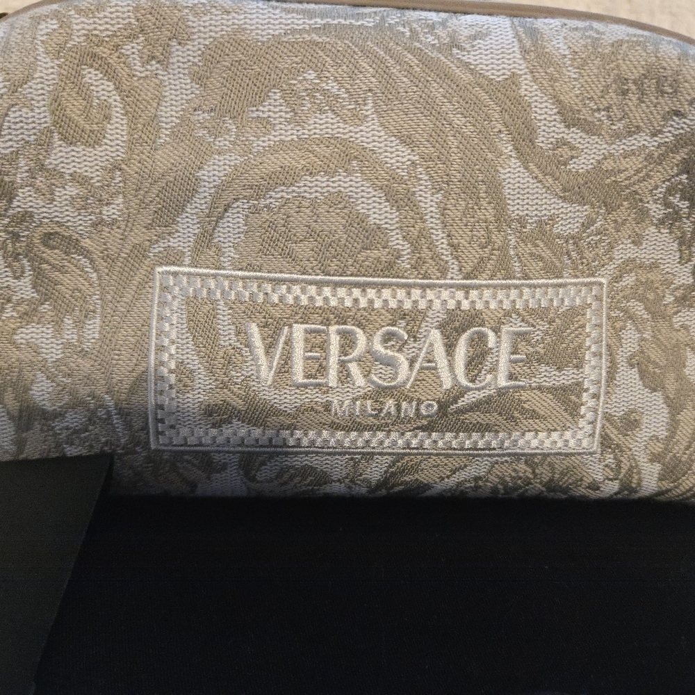 NWT Versace Beige Pouch - Picture 11 of 16